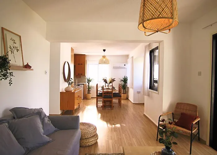 Phaedrus Living Luxury Flat Sea View 9 *