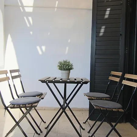 Phaedrus Living Luxury Flat Sea View 9